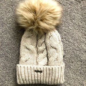 NWT Pom Pom hat